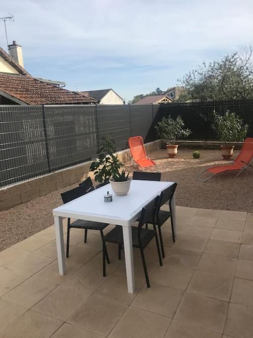 L'Imprevu Est Une Maison Individuelle. Sennecey-le-Grand Exterior foto